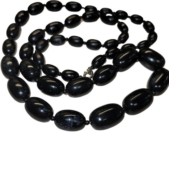 Artisan Classic Black Marble Inspired Tapered Beaded Necklace - Picture 2 of 3